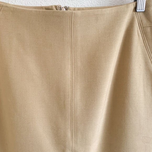 NWT LOFT Tan Pencil Skirt Size 6 - Picture 2 of 6
